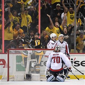 Marc-Andre Fleury on why he erased Matt Niskanen from his helmet