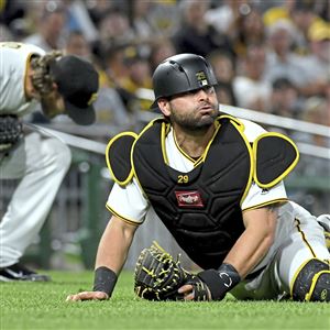 Pirates catcher Francisco Cervelli held out after getting hit in wrist