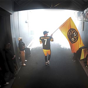 Pittsburgh Steelers played don a patch honoring the late Dan Rooney on  their uniform during the Steelers 26-9 win against the Minnesota Vikings at  Heinz Field on September 17, 2017 in Pittsburgh.