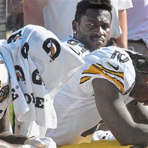 Joe Starkey: Steelers stink it up in latest ridiculous road loss