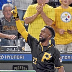 BN39 Andrew McCutchen Pirates Big Swing 8x10 11x14 16x20 Oil