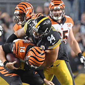 Pittsburgh Steelers tight end Vance McDonald (89) warms up before an NFL  football game against the Washington Football Team in Pittsburgh, Monday,  Dec. 7, 2020. (AP Photo/Barry Reeger Stock Photo - Alamy