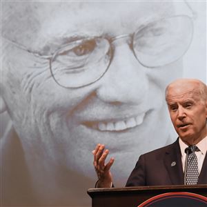 Gene Collier: Dan Rooney lived his life with powerful humility