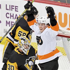 Carter Rowney wins Stanley Cup -- and lets his baby sleep in it