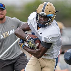 Pitt's Jaylen Twyman ditches fast food to get body right for