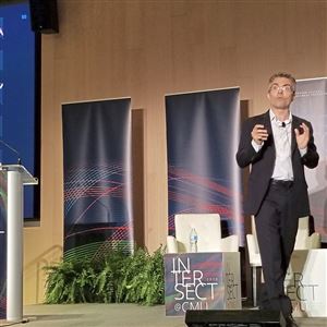Jerome Pesenti, vice president of AI at Facebook, speaks at Carnegie Mellon University's 