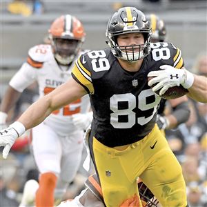 NFL players react to Vance McDonald's stiff-arm TD