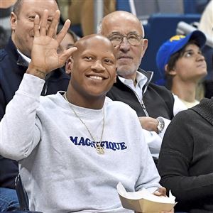 SEE IT: Ryan Shazier celebrates with Steelers from hospital bed