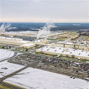 General Motors' Lordstown assembly plant, which opened in 1966 and spans 905 acres, Wednesday, Dec. 5, 2018, in Lordstown, Ohio. In November, the company announced it will cut up to 14,000 workers in North America as it abandons many of its car models, including the Chevy Cruze, to focus more on autonomous and electric vehicles. 