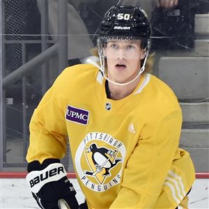 Nathan MacKinnon Pittsburgh Penguins Jerseys, Nathan MacKinnon Penguins  T-Shirts, Gear