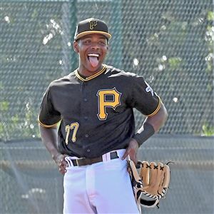 Pirates IF Jung Ho Kang debuts with Indians