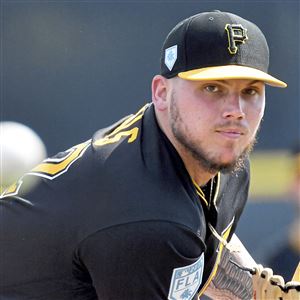 Five years after 'Re-sign Russ,' Russell Martin takes the field at PNC Park