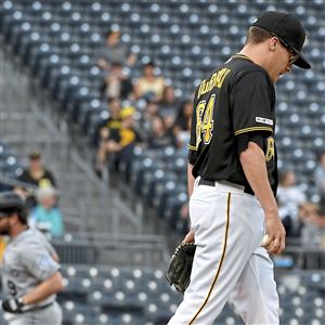 Who woulda thought?': Former Pirates Jacob Stallings, Josh Bell savor  special night at PNC Park