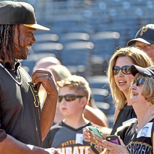 Former Jesuit star Josh Bell expected to make Major League debut tonight  with Pirates