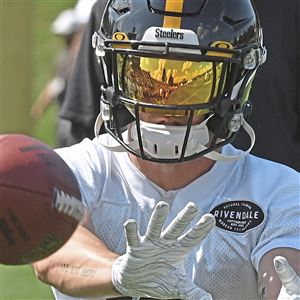 Pittsburgh Steelers quarterback Devlin Hodges looks to rebound