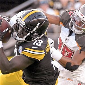 Dobbs, Rudolph lead Steelers to 30-28 win against Bucs