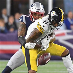 I love L.A. but Pittsburgh just is home.' Aaron Donald flaunts Pitt love at  Heinz Field