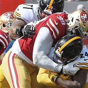 Sloppy 49ers beat Steelers 24-20 on late Garoppolo TD pass