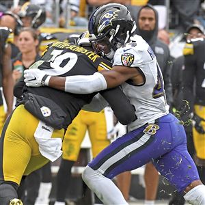 WATCH: Ravens QB Lamar Jackson escapes Bills LB Von Miller for wild  completion to WR Devin Duvernay