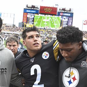 Pittsburgh Steelers' Mason Rudolph briefly hospitalized after receiving  scary blow to head during game