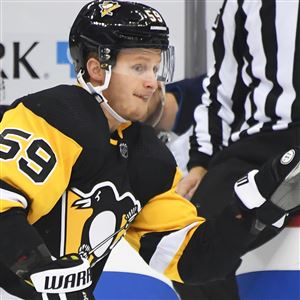 Penguins' Jarry Seeing Outside Consultants, Team of Doctors