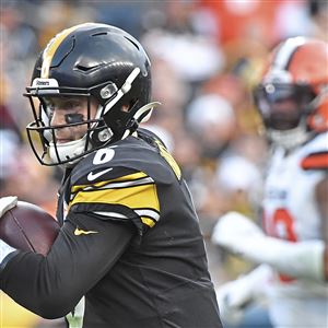 Maurkice Pouncey Say He Will Make Own Decision About Helmet Decal Going  Forward Following Steelers' Latest Unforced Error In The Name Of 'Unity' -  Steelers Depot