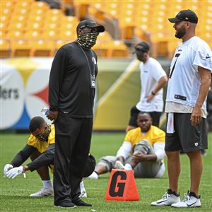 Steelers re-sign punter Jordan Berry one day after releasing Colquitt