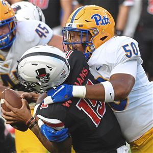 Late takeaways help defense earn victory over offense in Pitt's Blue-Gold  spring game