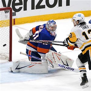 Jeff Carter's steady pulse and scoring touch gives Penguins a