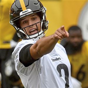 Pittsburgh Steelers quarterback Dwayne Haskins (3) passes against the  Detroit Lions during the second half of an NFL preseason football game,  Saturday, Aug. 21, 2021, in Pittsburgh. (AP Photo/Don Wright Stock Photo -  Alamy