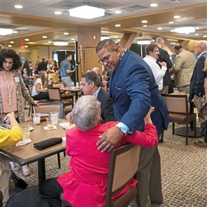 Roberto Clemente Day culminates with ceremony celebrating Jacob Stallings