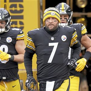 In Heinz Field return, Bud Dupree rallies Titans while standing on Steelers  logo