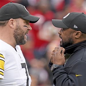 Pittsburgh Steelers QB Kenny Pickett, Philadelphia Eagles HC Nick Sirianni  Trade Pennsylvania Allegiances - Sports Illustrated Pittsburgh Steelers  News, Analysis and More