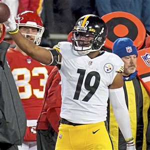 Are Steelers losing fan support? TV ratings, attendance falling