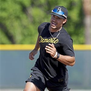 MLB Scout's Video View: Analyzing Pirates Prospect Oneil Cruz — College  Baseball, MLB Draft, Prospects - Baseball America