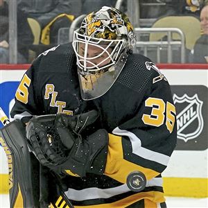 Winter Classic 2023 at Fenway Park - Penguins vs Bruins 18 x 24 Seri –  Phenom Gallery