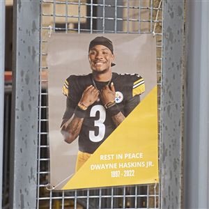 Steelers mourn Dwayne Haskins at celebration of life service