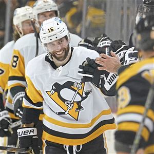 Pittsburgh Penguins miss NHL playoffs: The GM destroyed the Crosby, Malkin,  Letang dynasty.