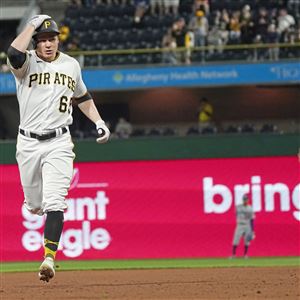 Defense defines Roberto Perez's role with Pittsburgh Pirates