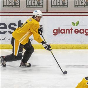 Source: Evgeni Malkin tells Penguins he will test free agency