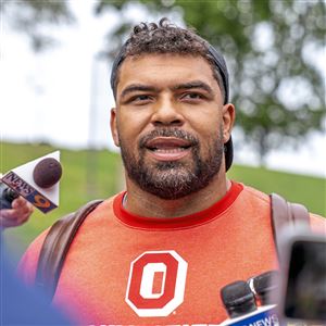 Pittsburgh Steelers quarterback Kenny Pickett takes a photo with fans  following the NFL football team's training camp workout in Latrobe, Pa.,  Friday, July 28, 2023. (AP Photo/Gene J. Puskar Stock Photo - Alamy