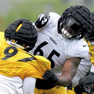 Pittsburgh Steelers wide receiver Diontae Johnson (18) in action against  Philadelphia Eagles during an NFL football game, Sunday, Oct. 30, 2022, in  Philadelphia. (AP Photo/Rich Schultz Stock Photo - Alamy