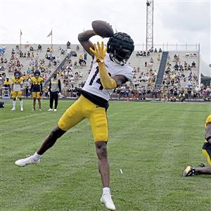 Acrisure Stadium. 13th Aug, 2022. George Pickens #14 during the Pittsburgh  Steelers vs Seattle Seahawks game in Pittsburgh, PA at Acrisure Stadium.  Jason Pohuski/CSM/Alamy Live News Stock Photo - Alamy