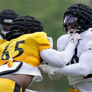 Steelers inside the ropes: Mike Tomlin opts for pads, physical practice  ensues