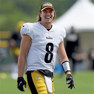 Steelers sign Alex Highsmith to 5-year, $70 million contract after breakout  2022 season: Source - The Athletic