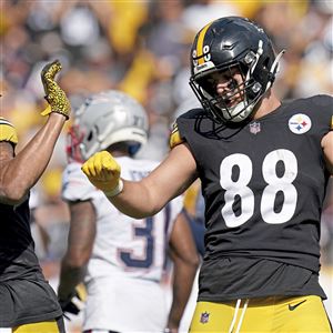 Steelers WR Gunner Olszewski offers Chase Claypool unique postgame  celebration