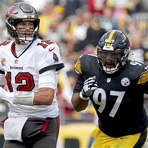 Kenny Pickett, Mike Tomlin Placed No. 8 Overall In CBS Sports' New QB/HC  Duo Rankings - Steelers Depot