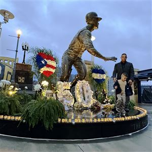 50 years after tragic plane crash, Roberto Clemente's incredible