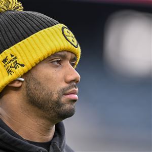 Pittsburgh Steelers quarterback Russell Wilson (3) warmups before playing the Philadelphia Eagles at Lincoln Financial Field on Sunday, Dec. 15, 2024, in Philadelphia, Pa. 