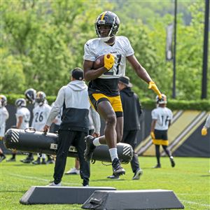 There's one way to get Le'Veon Bell to report to Steelers OTAs: make them  mandatory - Behind the Steel Curtain